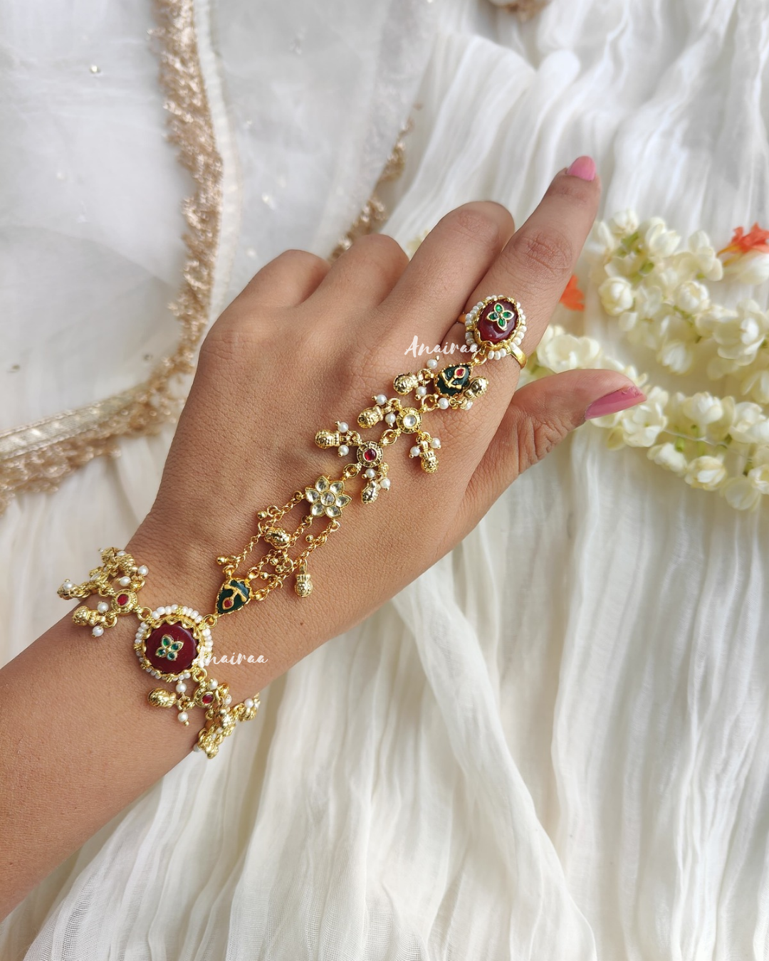 Ruby color paachi kundan hathphool