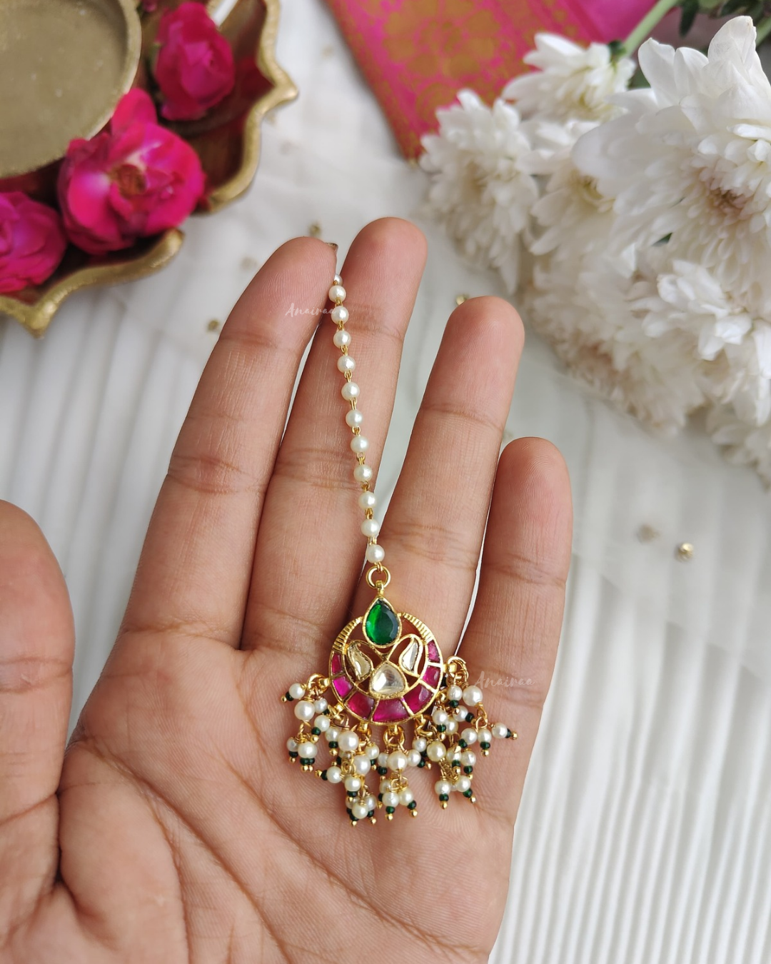 Paachi kundan mangtikka