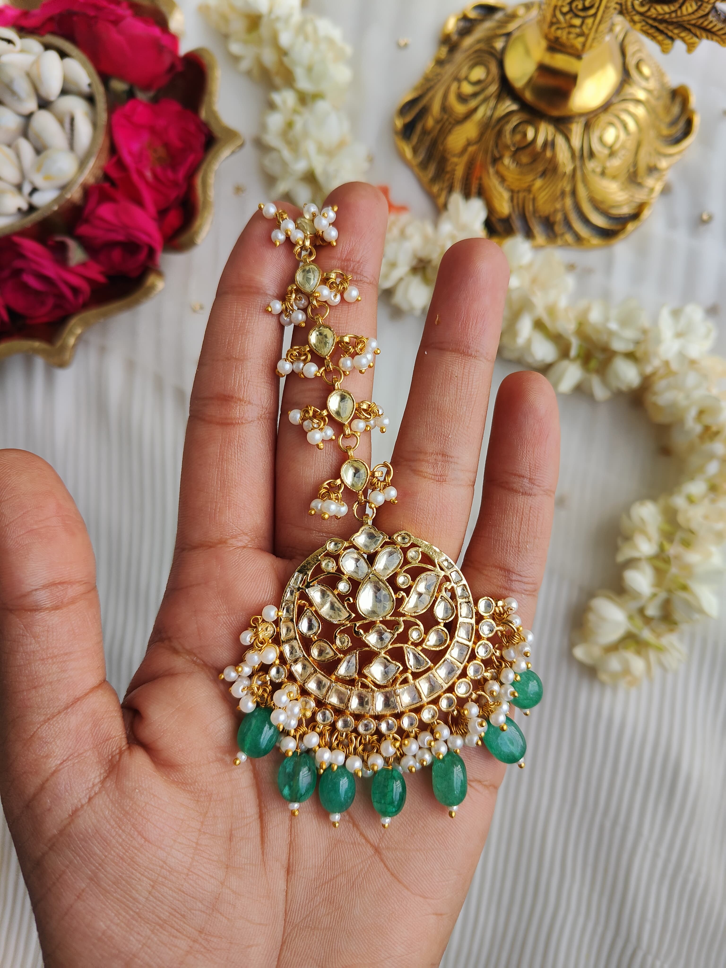 Paachi kundan maangtikka