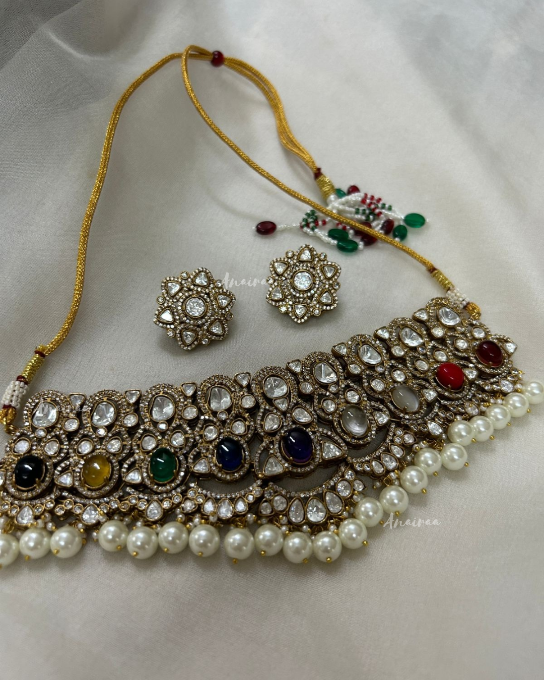 Karishma Kapoor choker set