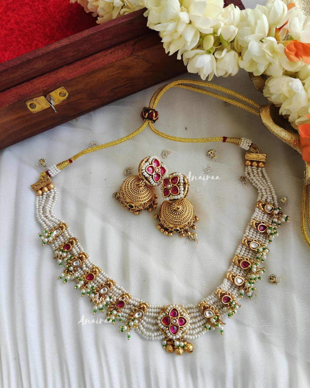 Antique choker set