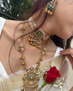 Antique kundan set(dispatch time 2 to 3 weeks)