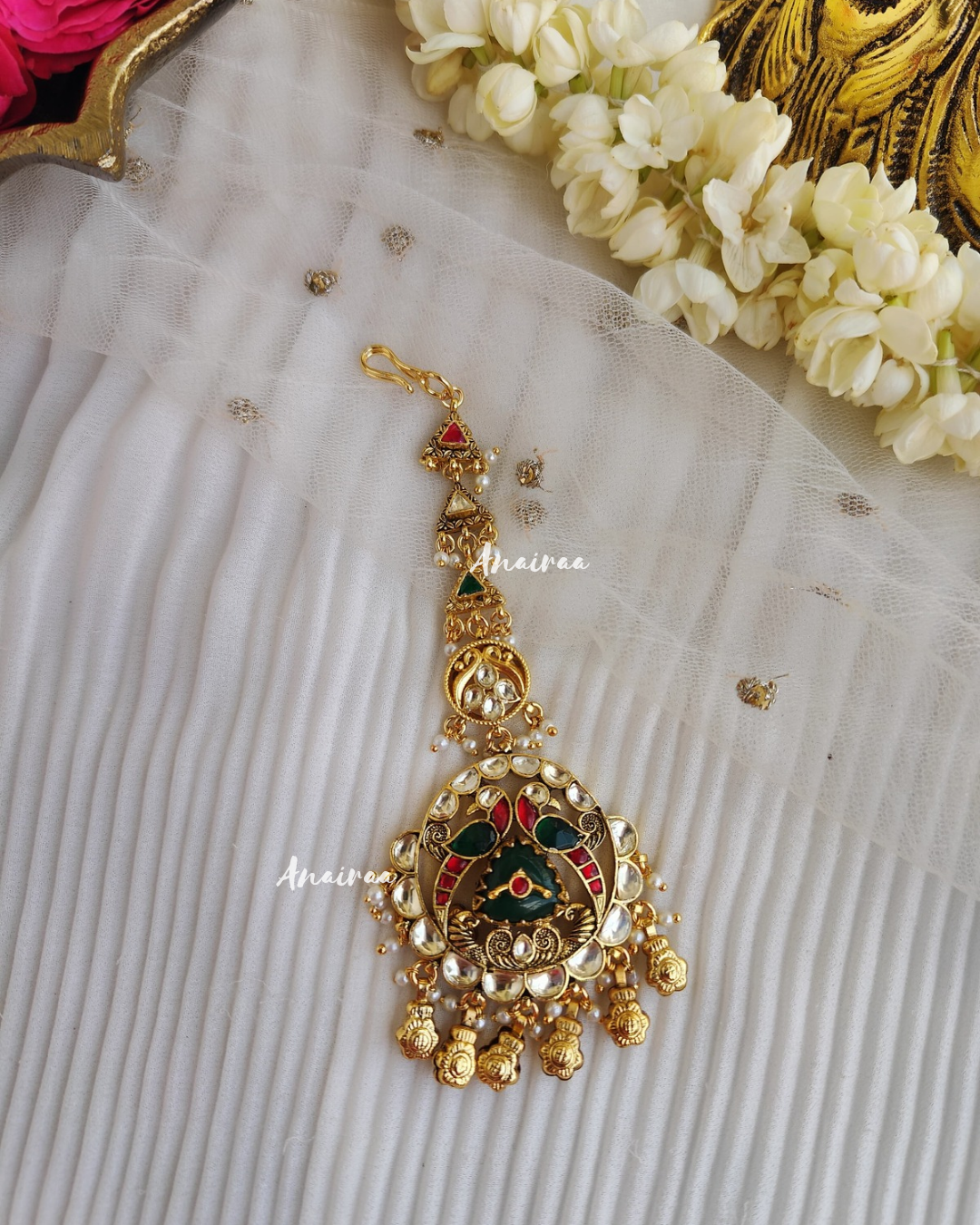 Antique carving stone maangtikka