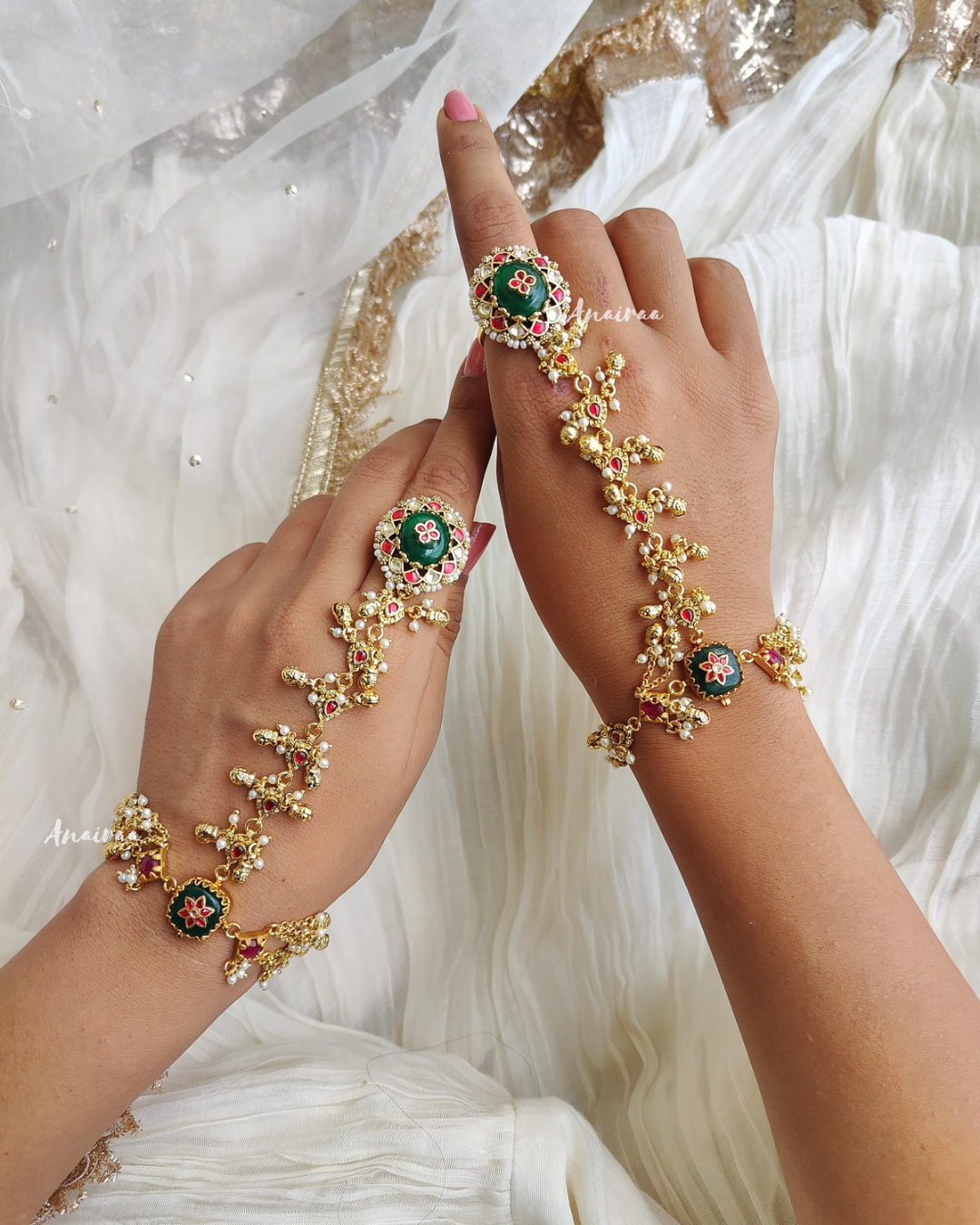 Multi color paachi kundan hathphool