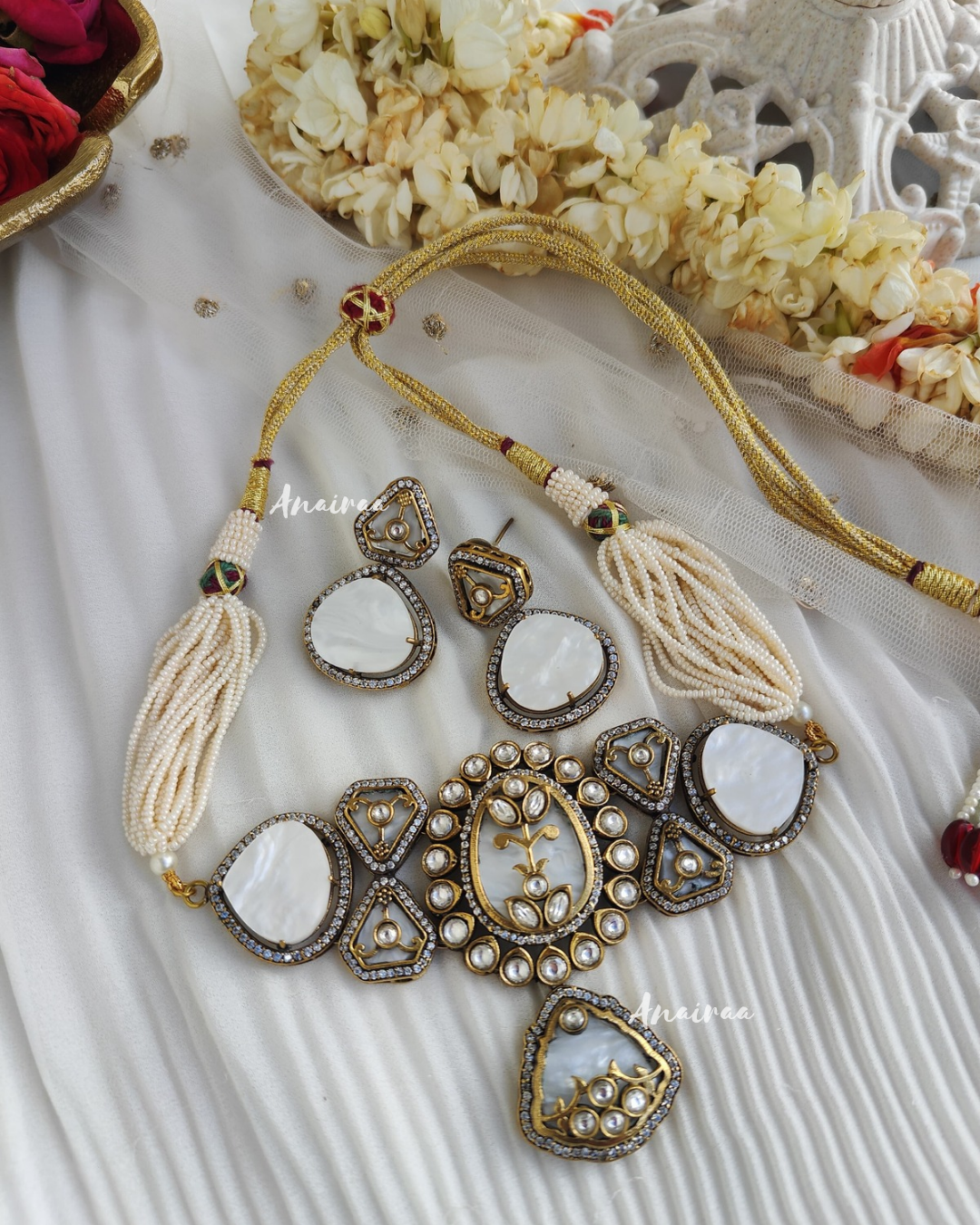 Mother of pearl choker set