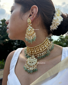 Paachi kundan bridal choker set with tikka