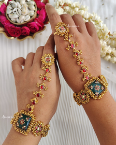 Paachi kundan hathphool