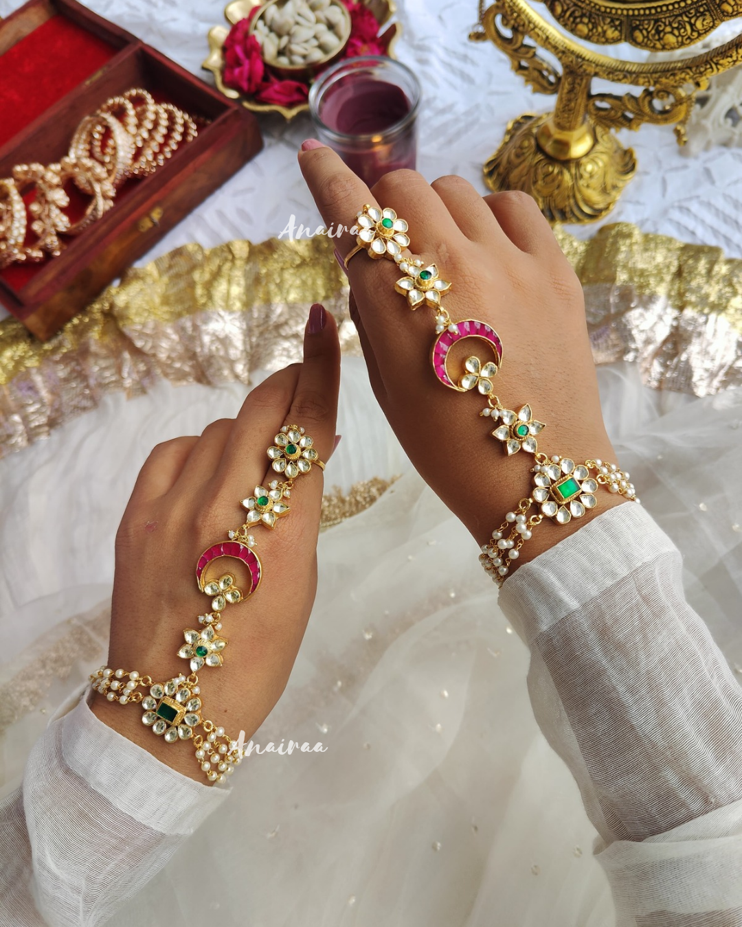 Paachi Kundan hathphool