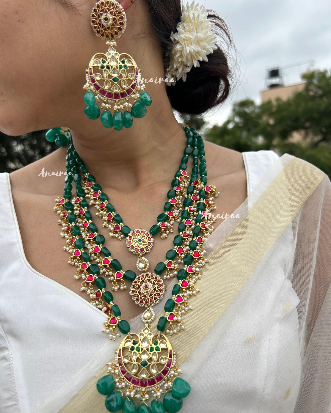 Kundan long necklace with emrald beads