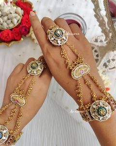 Antique hathphool