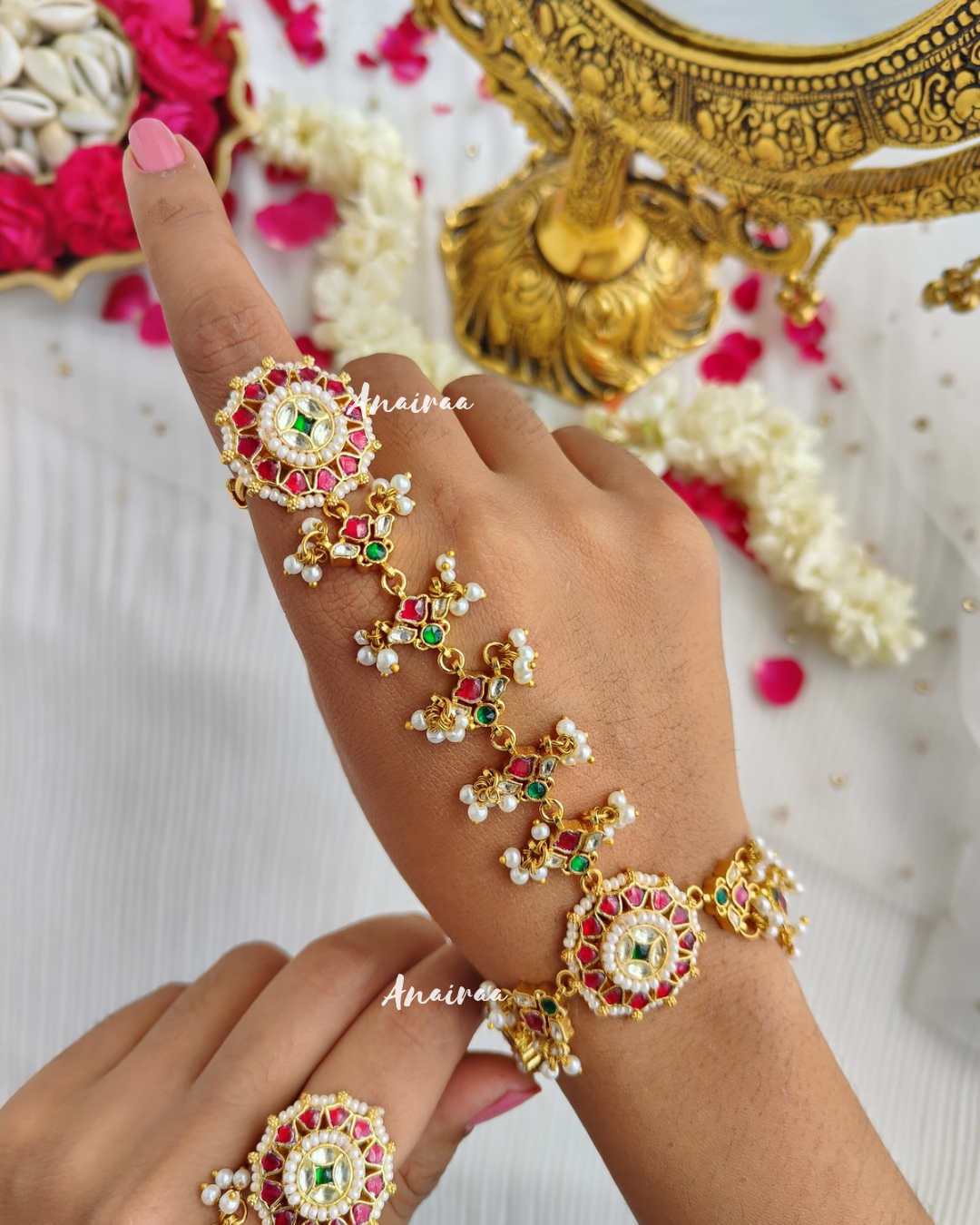 Multicolor Paachi kundan hathphool