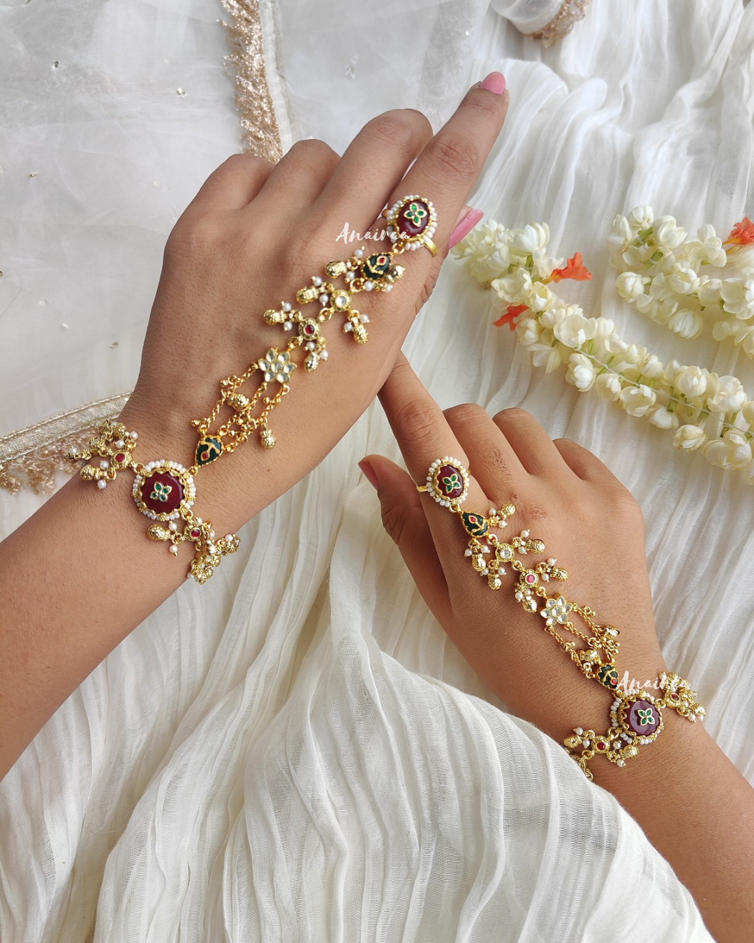 Ruby color paachi kundan hathphool