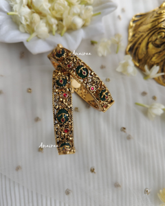 Antique kundan with carving stone kada
