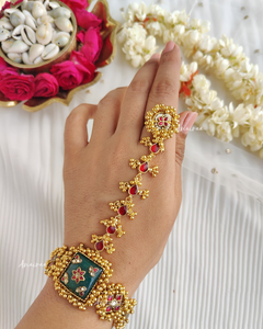 Paachi kundan hathphool