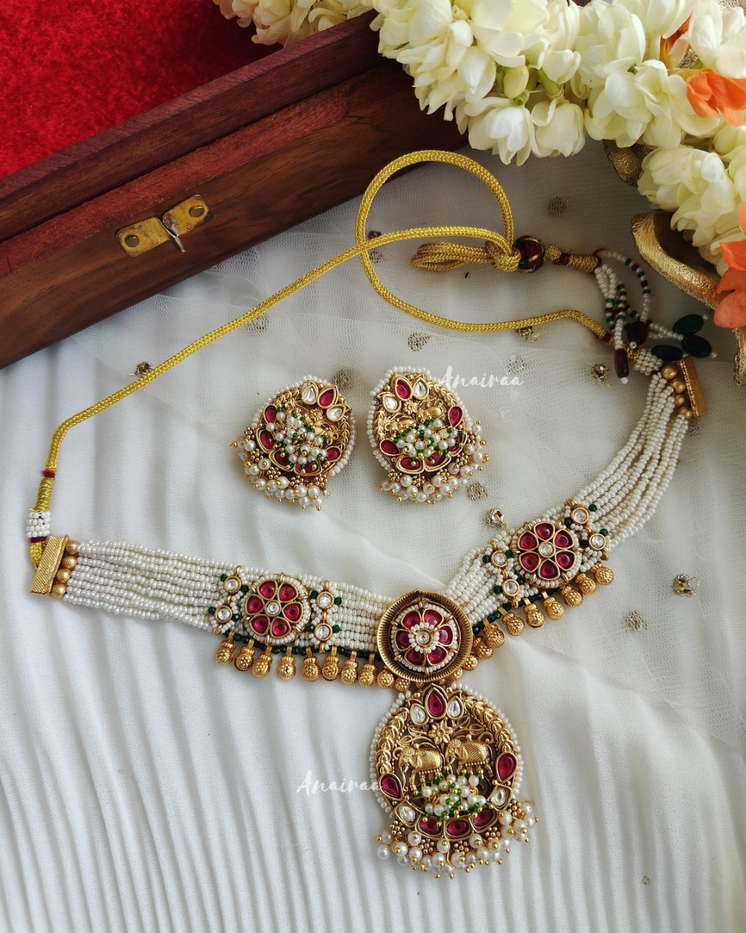 Antique choker set