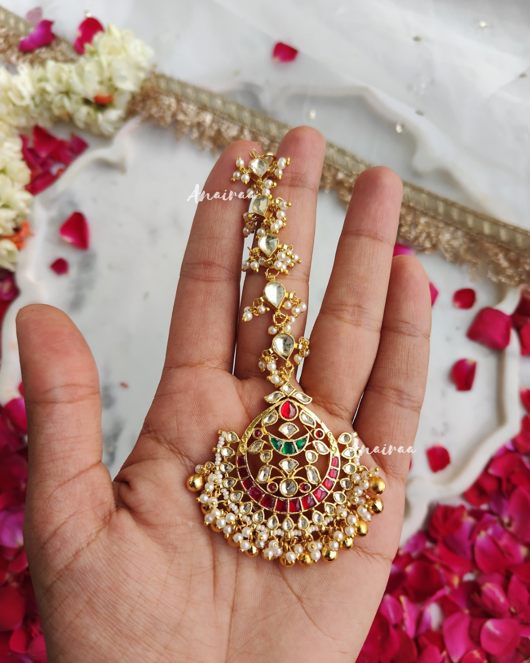 Paachi kundan maangtikka