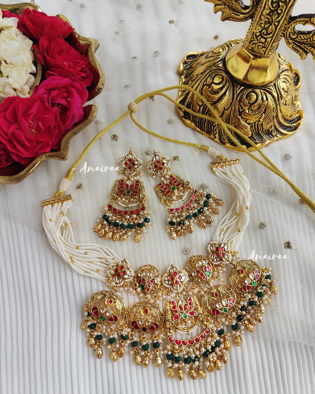 Anwesha kundan choker set