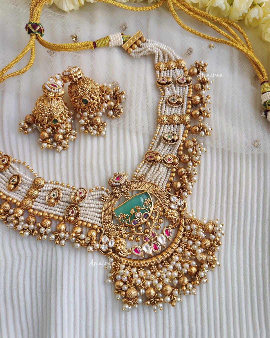 Aarohi Antique necklace set