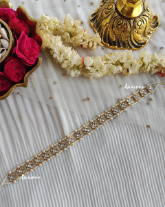 White kundan sheeshpatti