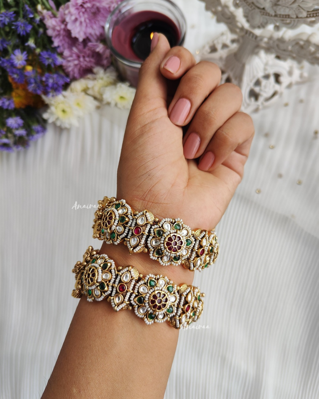 Antique kundan bangles