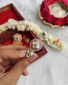 Antique Kundan ring
