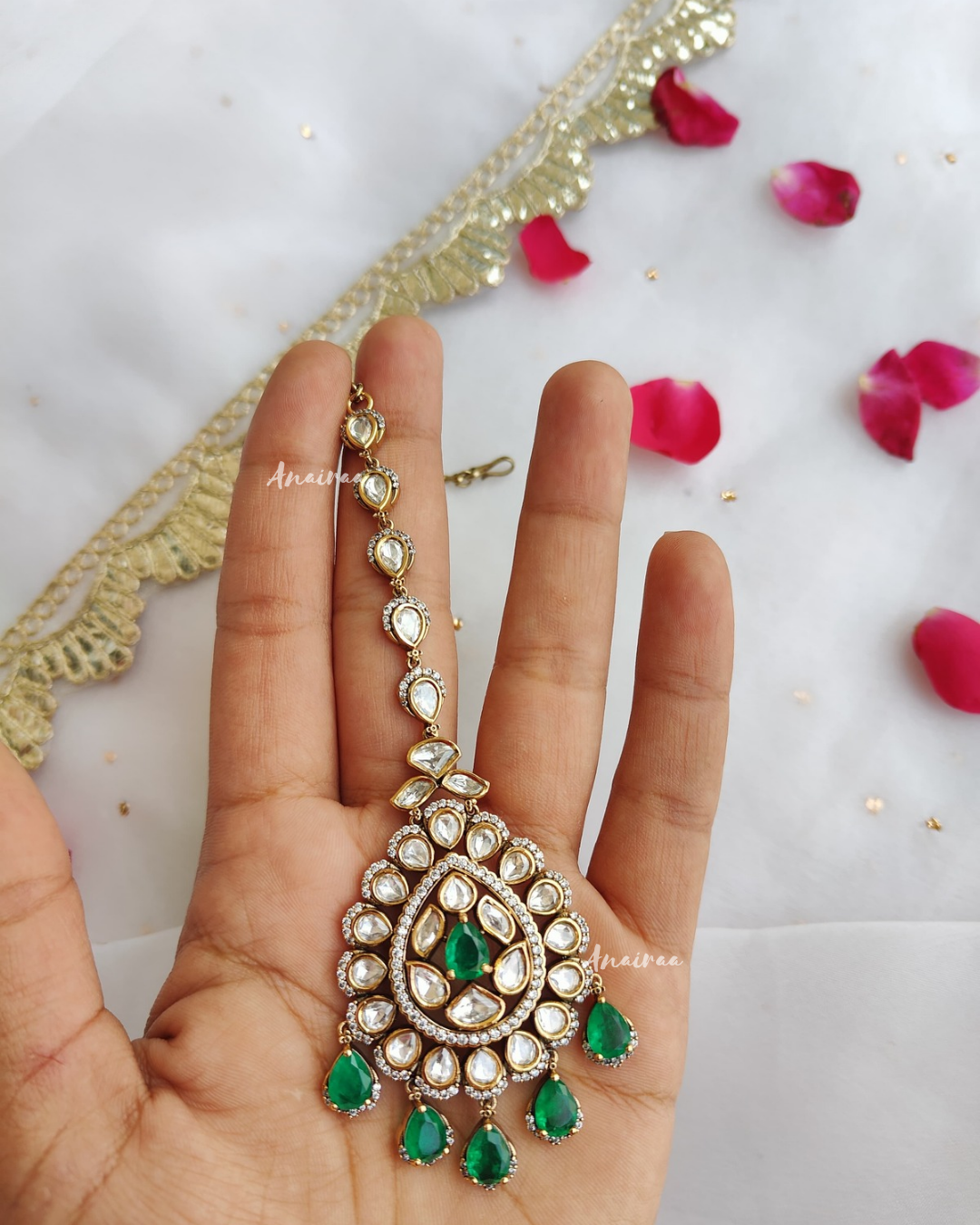 Emerald moissanite maangtikka