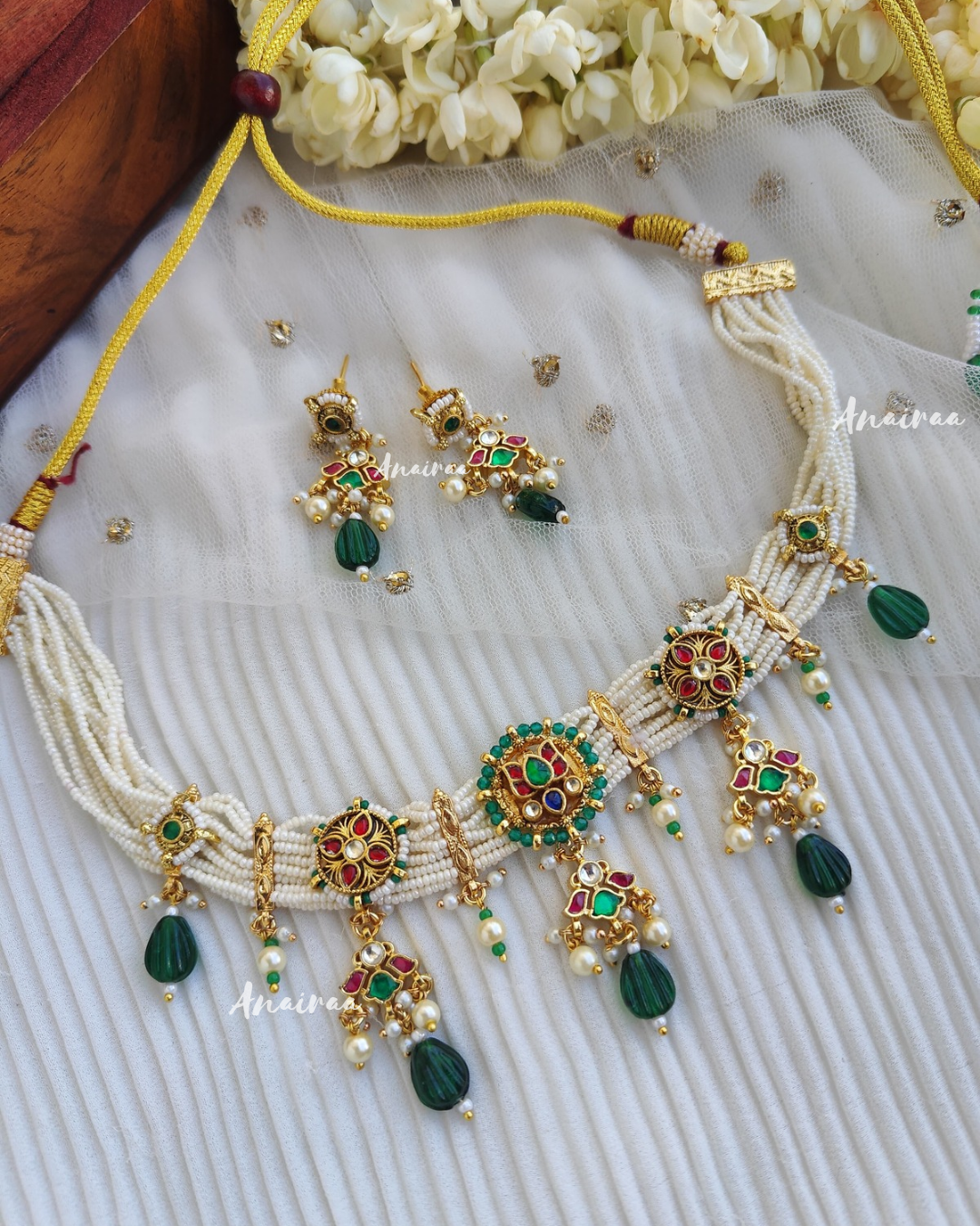 Aadhira louts choker set