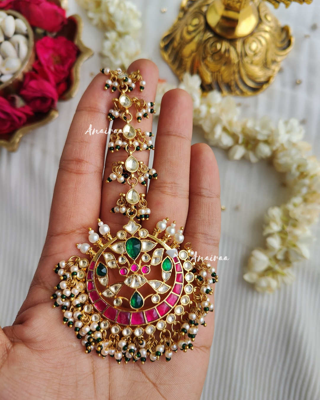 Multi color paachi kundan maangtikka