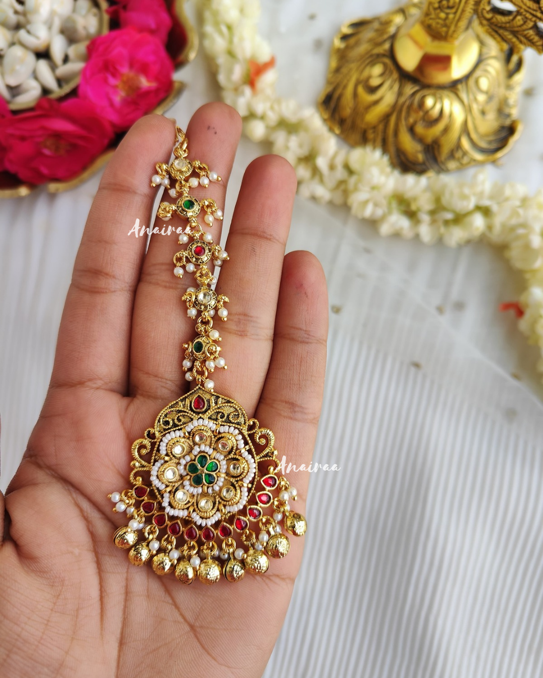 Multi color kundan maangtikka