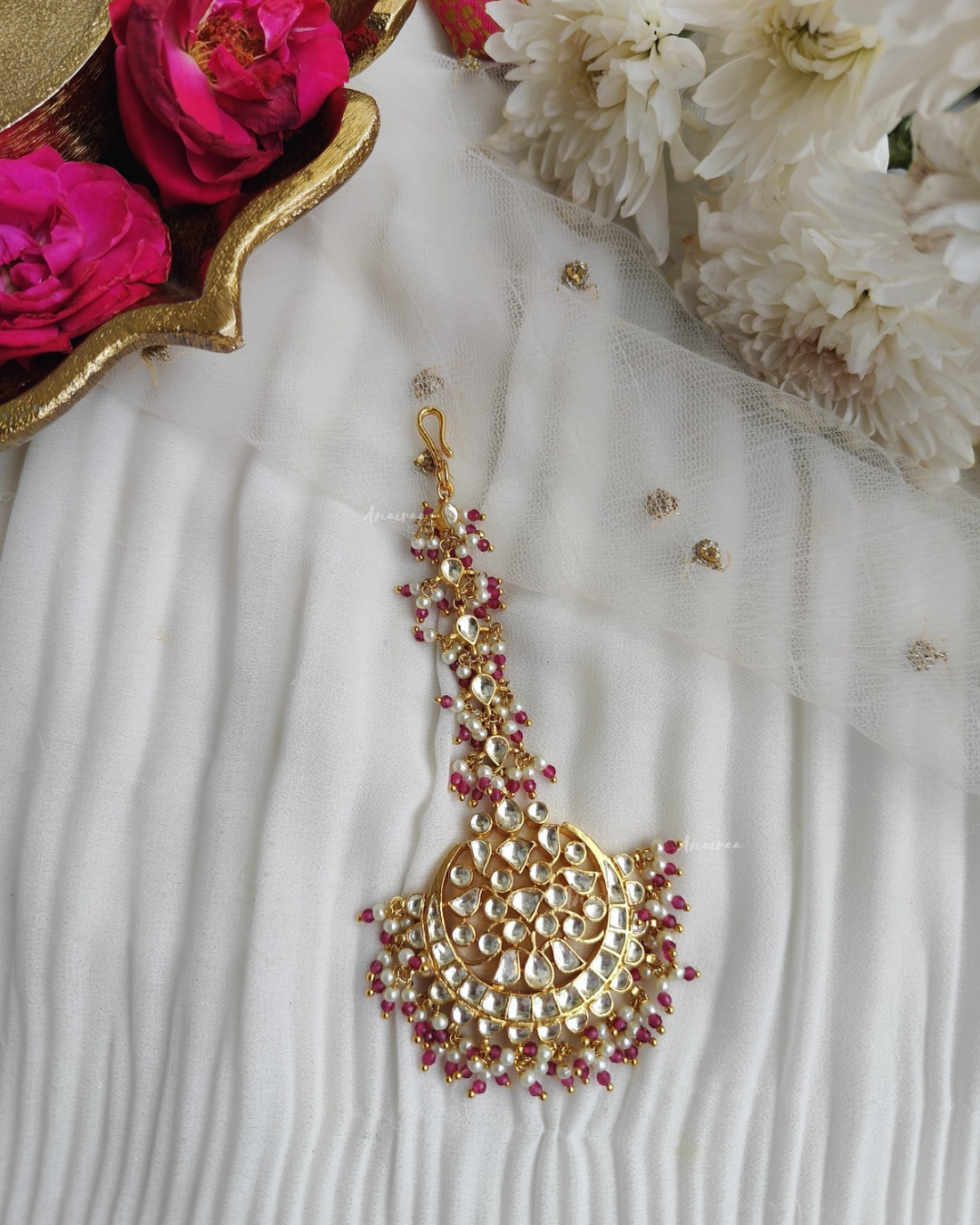 Paachi kundan mangtikka