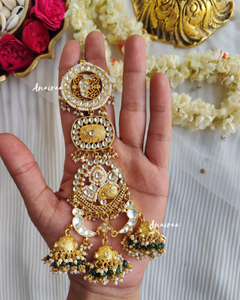 Antique kundan key charm