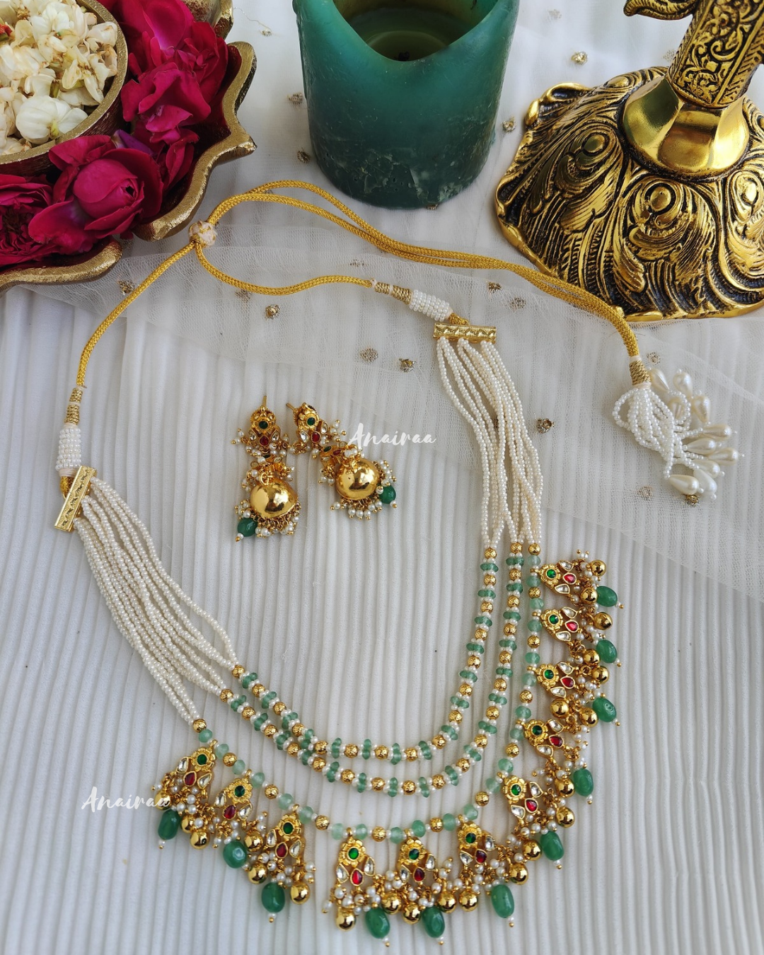 Urvashi necklace set