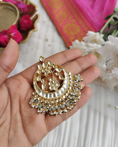 Paachi kundan mangtikka