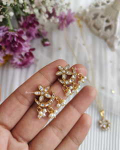 Jadau flower and moon pendant set