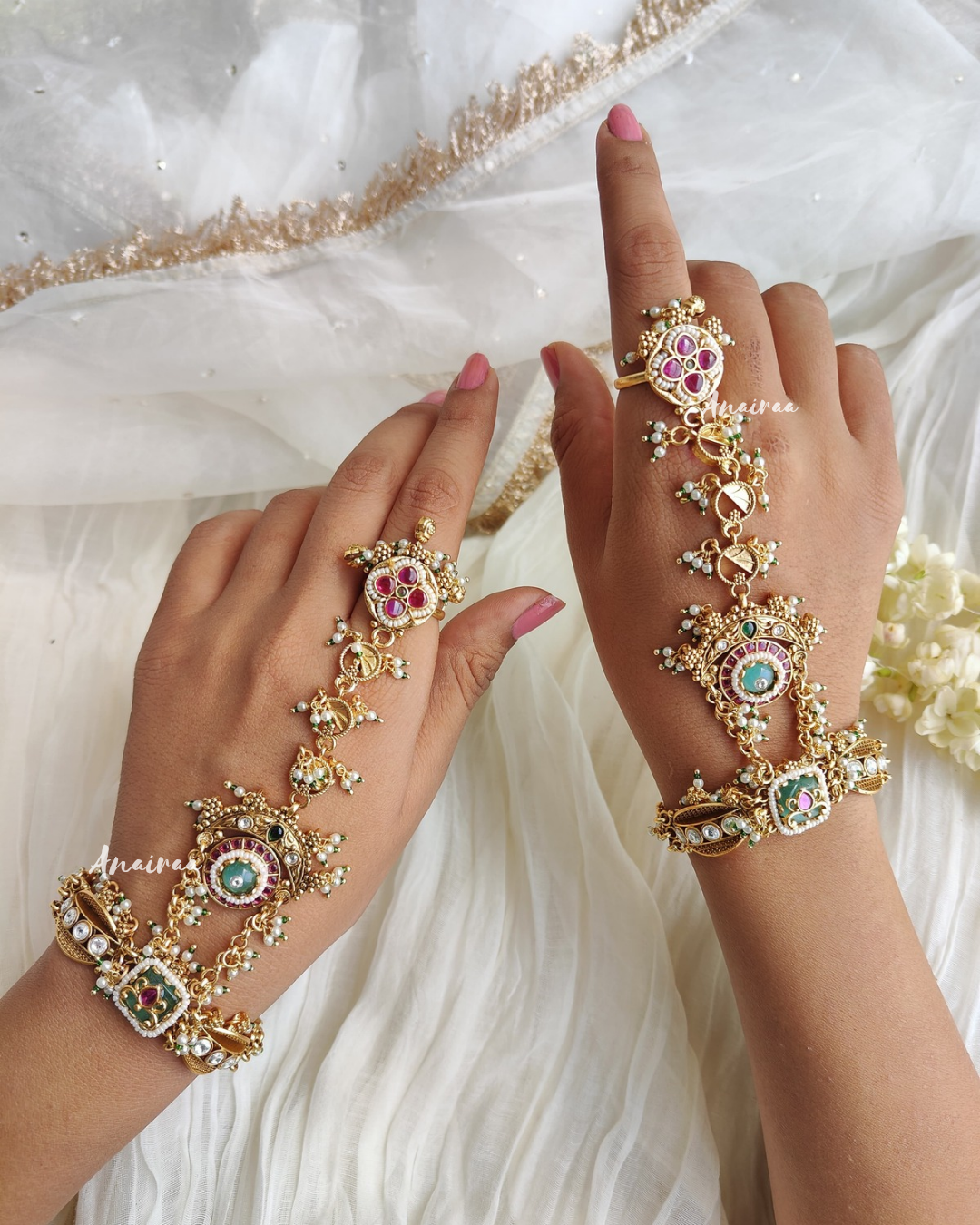 Antique multi color hathphool