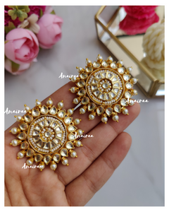 Paachi Kundan studs with pearls